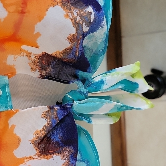 A. BYER colorful tie dye type top with cut out sleeves.  Size is Large. - Picture 5 of 8